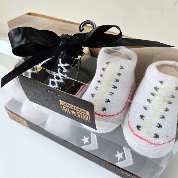 Converse All Star NEW 4-Pack Infant Booties Socks Size 0-6 Months NIB Gift Box - Picture 7 of 12
